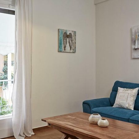 Cozy And Bright 2Bd Apartment In Kolonaki Athens Exterior photo