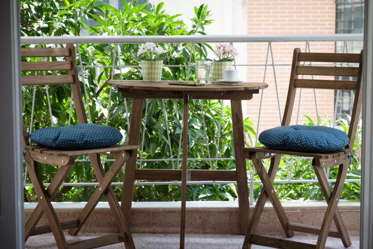 Cozy And Bright 2Bd Apartment In Kolonaki Athens Exterior photo