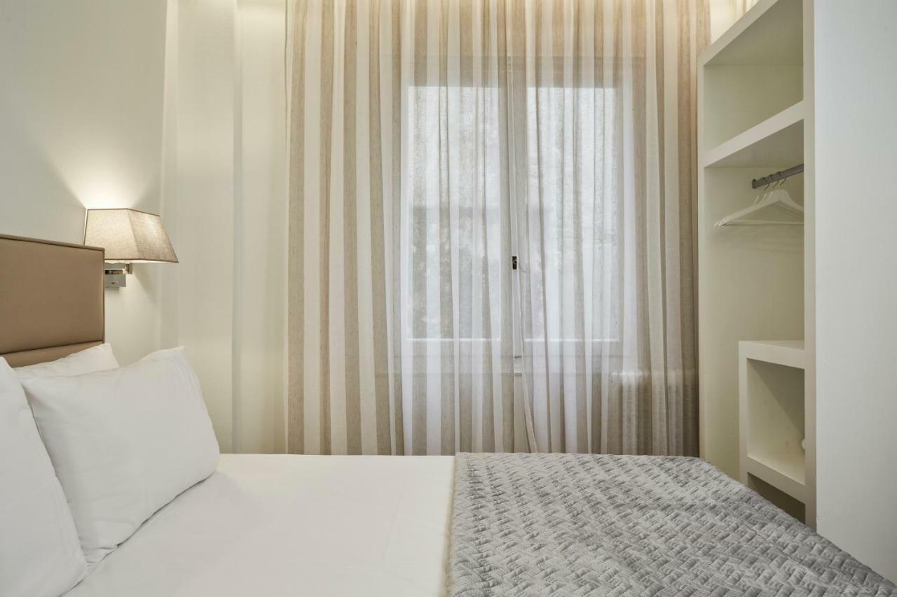 Cozy And Bright 2Bd Apartment In Kolonaki Athens Exterior photo