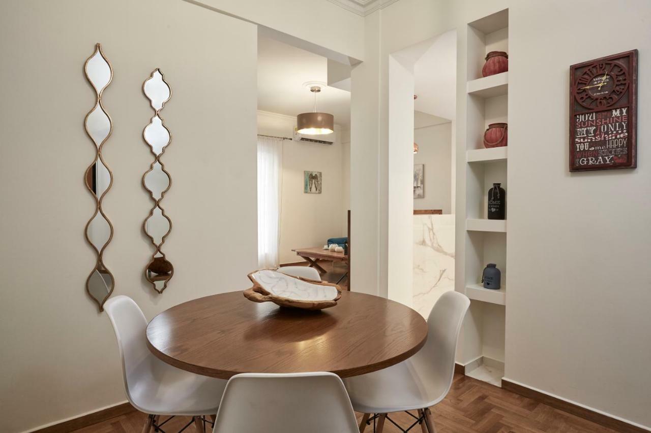 Cozy And Bright 2Bd Apartment In Kolonaki Athens Exterior photo